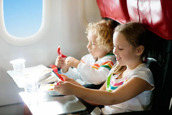 سفر با کودک در هواپیما